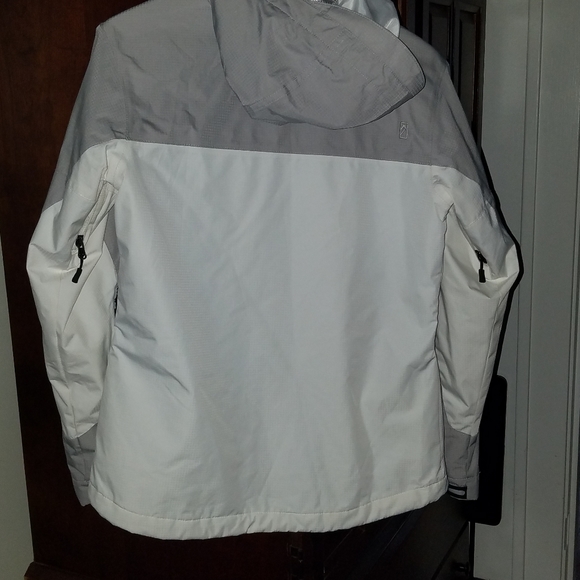 Alpine Insulated Jacket - Picture 8 of 16